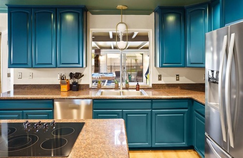 Mesa House | Golf Simulator Pool Sports Court | Sleeps 24