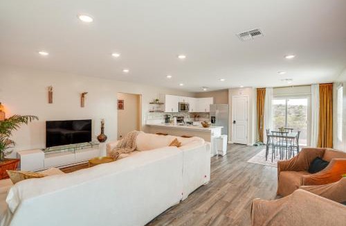 Wickenburg House | Golfer's Oasis! Mtn-View Arizona Desert Escape