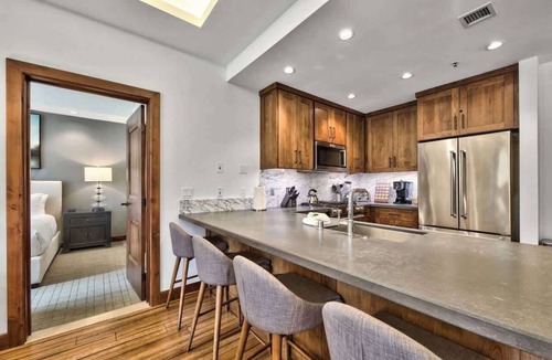 Lakeside Park Condo | Gondola @Heavenly, 6 Beds, Pool+Hot Tub, Game Room
