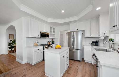 Atascadero House | Gorgeous 6BR Estate Epic Yard and Barn