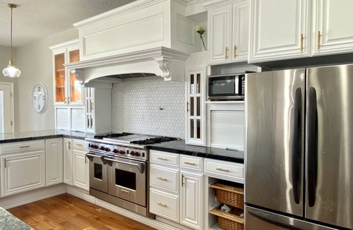 Cedar City House | Gorgeous 8-Bedroom Mansion with Private Pool in Cedar City