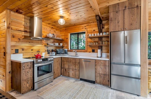 Salt Lake Mountain Resorts House | Gorgeous Alta Ski Area Home. Kitchen Completely Remodeled in 2023!