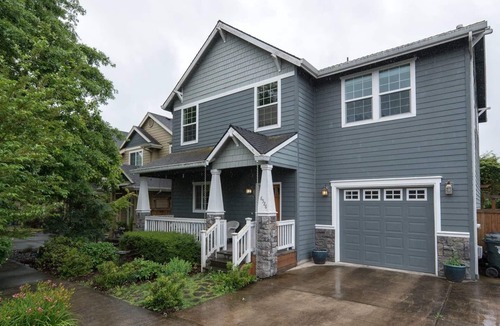 Orenco House | Gorgeous home in the heart of Orenco, close to Intel, Nike, perfect for groups!