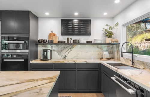 Calistoga House | Gorgeous house with pool and jacuzzi!