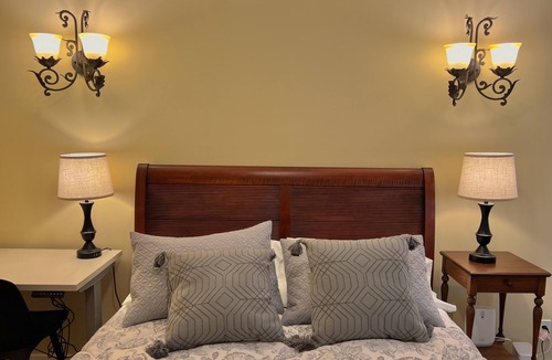 Nob Hill House | Gorgeous Large Victorian Top Flat in the heart of San Francisco