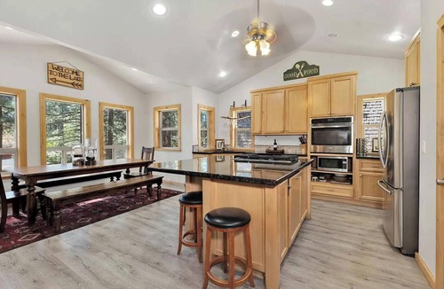 Black Bart Cabin | Gorgeous & Modern Cabin nr. Heavenly, Casinos and Outdoor Adventures