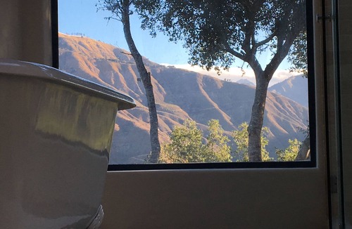 Big Sur House | Gorgeous modern home with ocean and mountain views in the heart of Big Sur