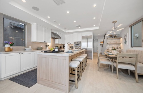 West Newport House | Gorgeous ocean front three-story home