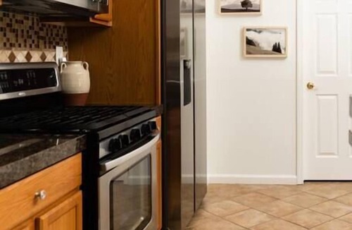 West Sacramento House | Gorgeous, Pet and Family friendly, Long stays