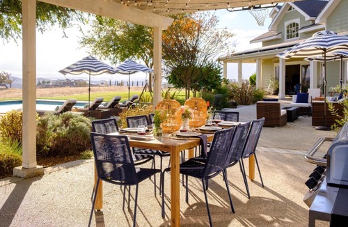 Paso Robles House | Granada by AvantStay - Secluded Estate w Vineyard Views Pool