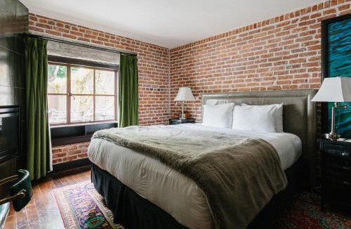 Downtown Hotel | Granada Hotel & Bistro