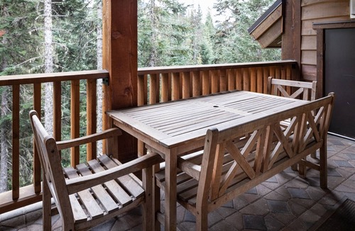 Government Camp House | Grand Lodge 23 at the Official Collins Lake Resort