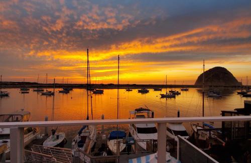 Morro Bay Hotel | Gray's Inn & Gallery
