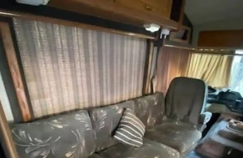 Los Gatos House | Great little RV nothing fancy comfy bed
