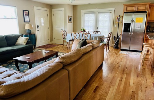 Metzger House | Great location for visiting the NW. Comfortable 5 bedroom home.