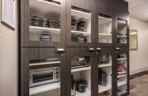 Santa Ana Hotel | Great Value, Quality Stay! 4 Units with Full Kitchens, Pets are Welcome!