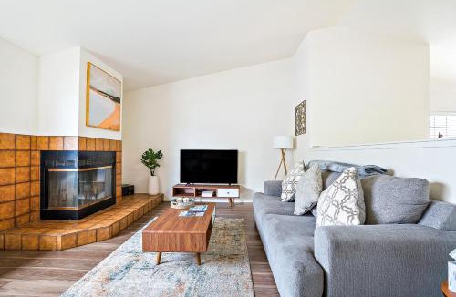 Grover Beach House | Groovy Getaway
