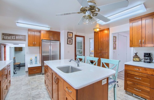 Circleville House | Group Getaway w/Mtn Views: Home in Circleville!