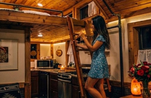 Sedona House | Grow Cabin | Hot Tub, Cold Plunge, Red Rock Canyon View, Stargazing Deck, Fire Pit