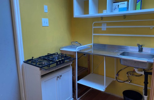Monrovia House | Guest House