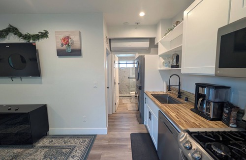 Southwest Anaheim House | Guesthouse in Anaheim - Monthly Rental