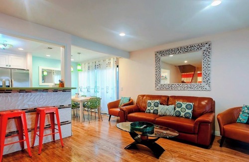 Hermosa Village House | /GVH4/Directly Access2Disney+Stylish+Wifi+Pools+Spa+Netflix+2 Parking+