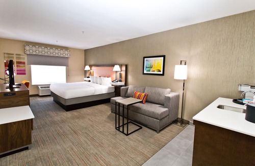 Arden-Arcade Hotel | Hampton Inn & Suites Sacramento-Cal Expo