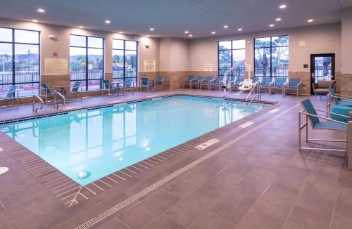 Santa Maria Hotel | Hampton Inn & Suites Santa Maria