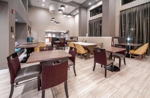 Santa Maria Hotel | Hampton Inn & Suites Santa Maria