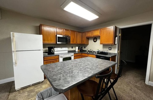 Crescent City Apartment | Harbor View Breeze (Apt 1)