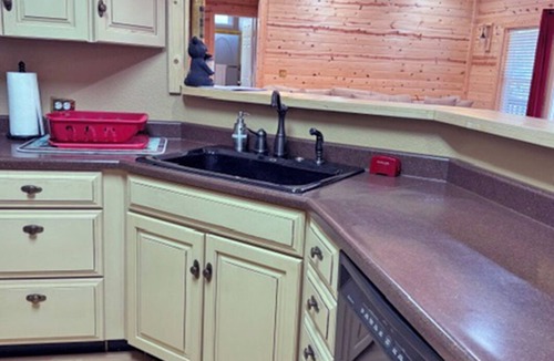Viola Cabin | Hat Creek Cabin in Old Station, near fishing, hiking, Lassen, & Burney w/3 bdms