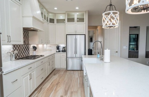 Lake Havasu City House | Havasu Modern Escape: Luxury Pool/Spa + RV Garage