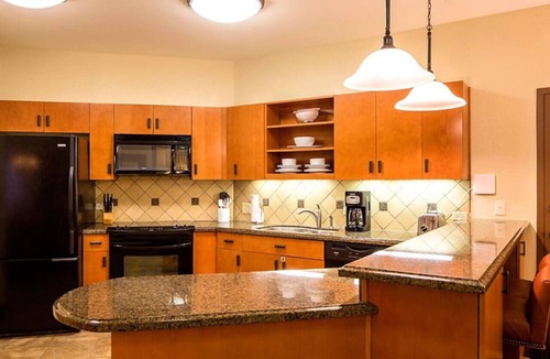 Cibola Vista Condo | Have the family enjoy a 3 story waterslide in a resort setting in this 2BD condo