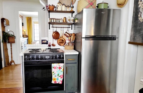 Downtown Eugene House | Heart of Eugene ~ Cozy Vintage Home/2 min to UO