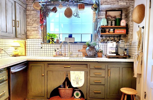 Downtown Eugene House | Heart of Eugene ~ Cozy Vintage Home/2 min to UO