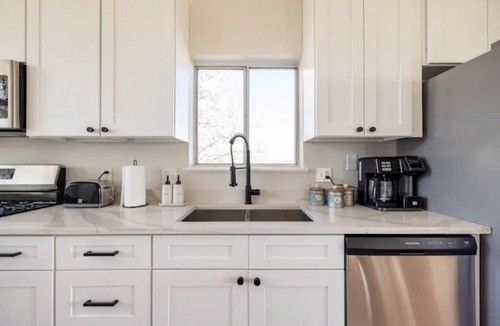 Cottonwood-Verde Village House | Heated Pool ~ Hot Tub ~ Scenic Views ~ Lux Stay