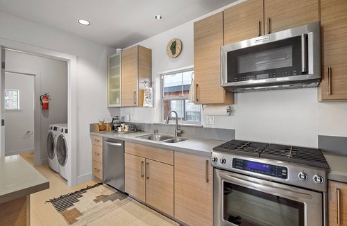 Al Tahoe House | Heavenly Lakeview - Modern Tahoe Escape