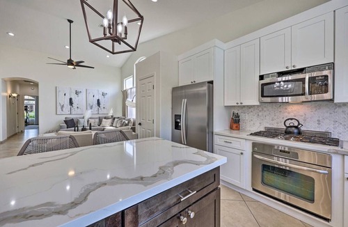 Arabian Views House | Hello Sunshine! Private Heated Pool Included!