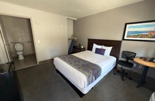 Midway-Pacific Highway Hotel | Heritage Inn San Diego