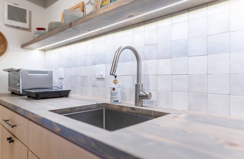 Northwest Portland Apartment | Hidden Hiker Oasis at Forest Park *Hot Tub*Pets OK