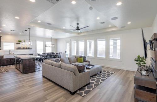 St. George House | Hideaway On The 2nd Green