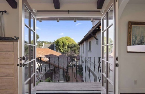 Golden Rectangle House | Highest Rated in Unmatched Location
