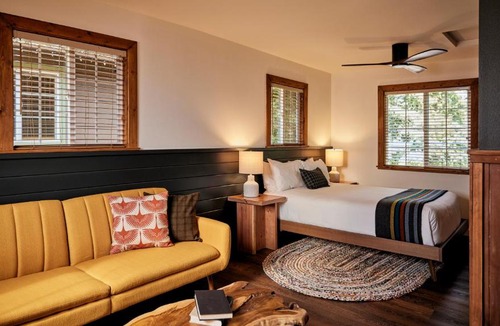 Guerneville Hotel | Highlands Resort - Adults Only