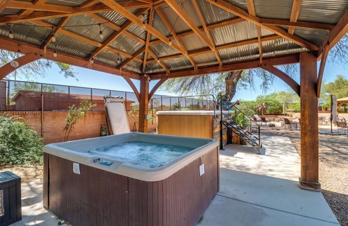 Tucson Cottage | Hike, Shop & Relax: Tucson Home w/Swim Spa Access