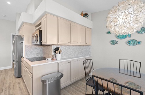 Lake Havasu City House | Hillside Haven with Lake Havasu Views