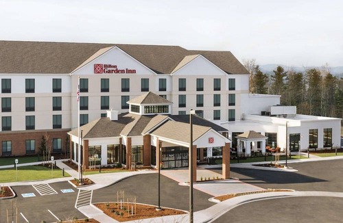 Medford Hotel | Hilton Garden Inn Medford