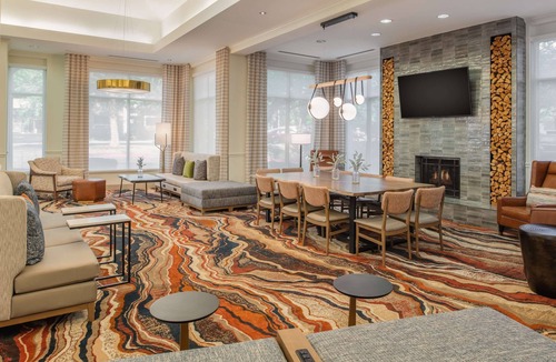 Lake Forest Hotel | Hilton Garden Inn Portland/Lake Oswego