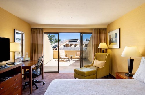 Monterey Hotel | Hilton Garden Inn Monterey
