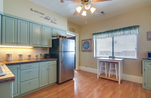 Cannonville House | Historic Bryce Canyon Basecamp w/Game Room!