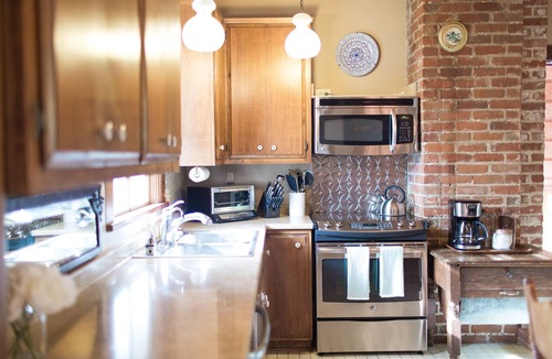 Paso Robles House | Historic Downtown House and Pool in Paso Robles Wine Country